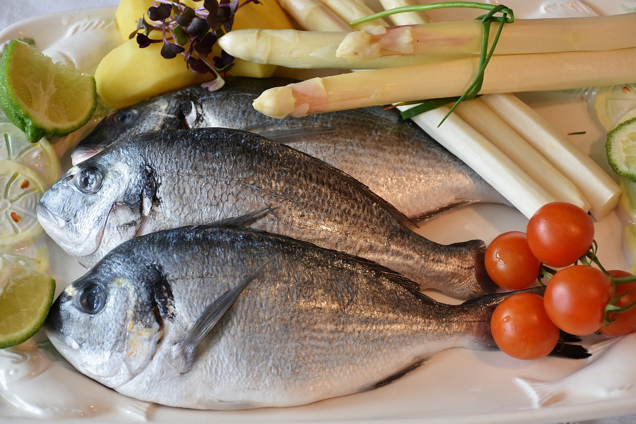 Fresh and frozen fish